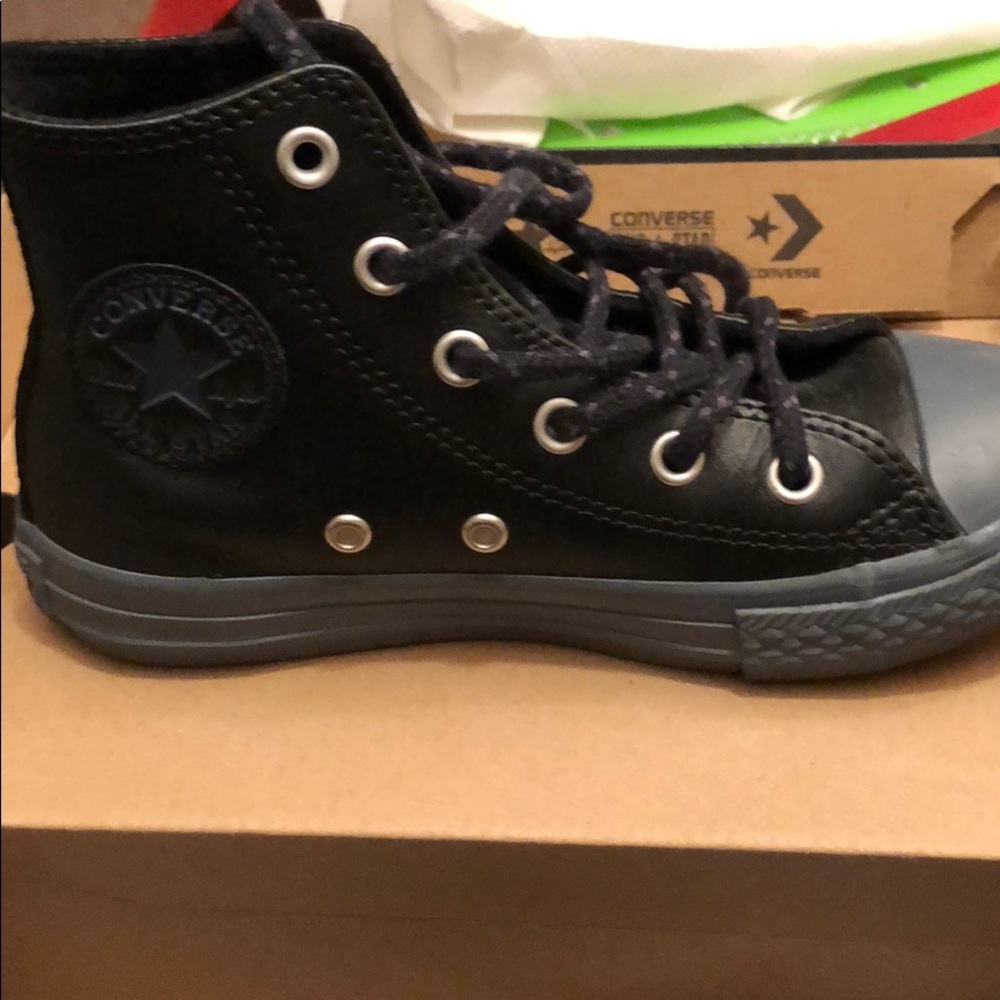 Barley used all Leather Converse - Picture 2 of 5